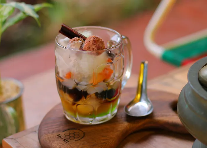 Bali Bee House 2*