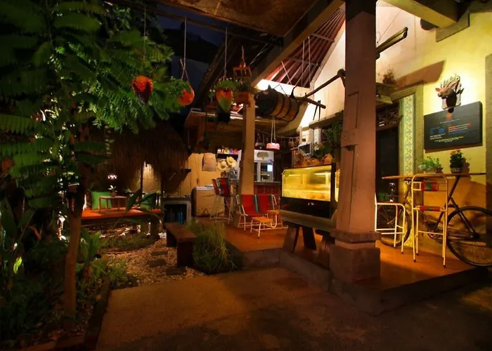 Guest house Bali Bee House 2*